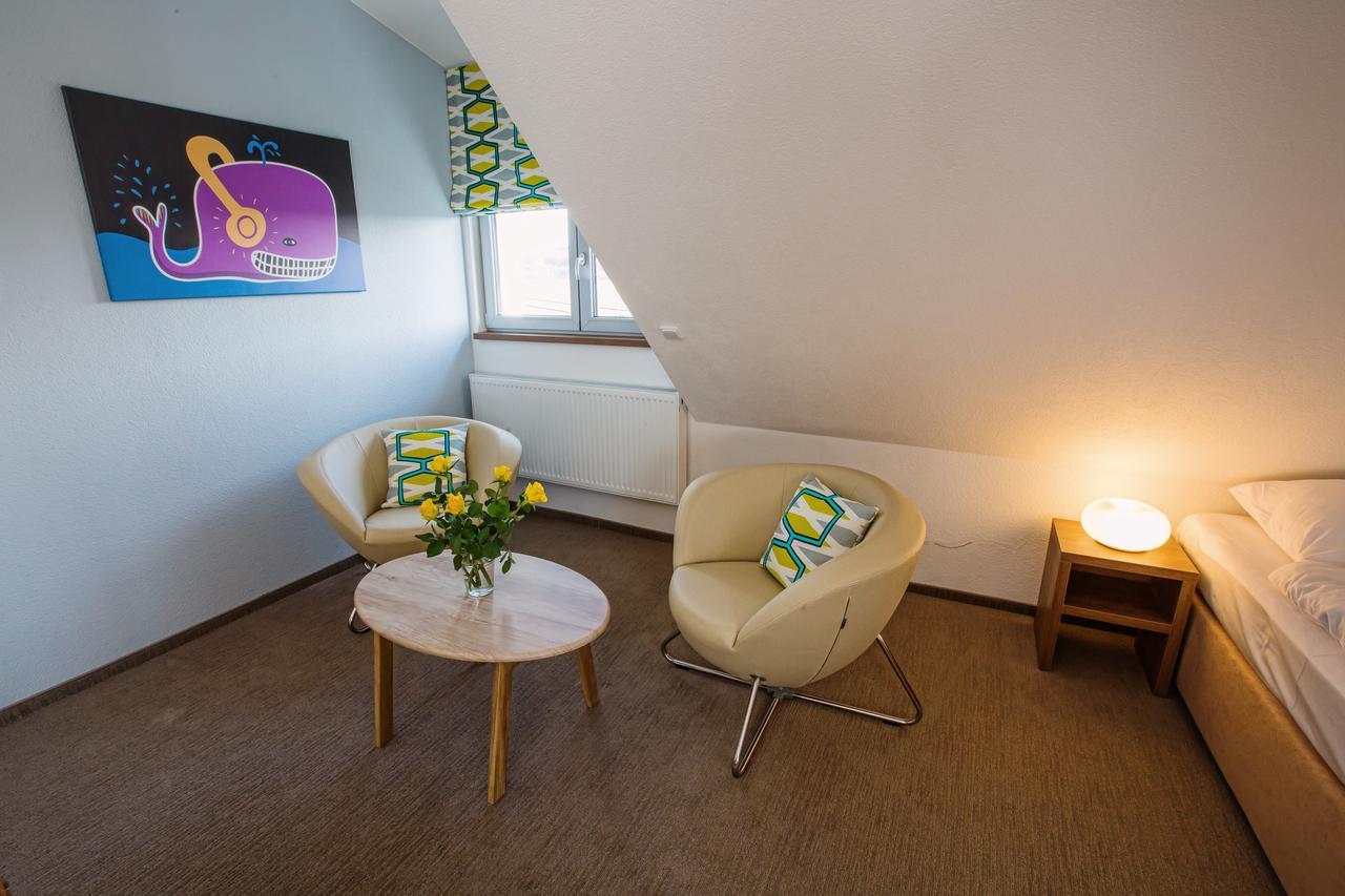 Krupá Hotel Na Sustne מראה חיצוני תמונה